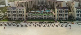 The Royal Islander - An All Suites Resort