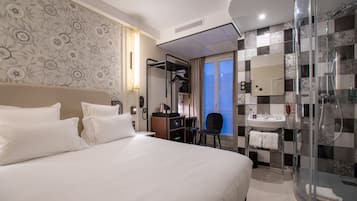 Chambre Business | Minibar, coffres-forts dans les chambres, ameublement personnalisé