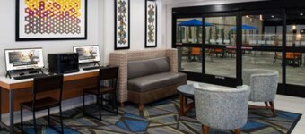 Holiday Inn Express Santa Rosa North by IHG