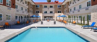 Holiday Inn Express Santa Rosa North by IHG