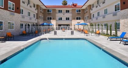 Holiday Inn Express Santa Rosa North by IHG