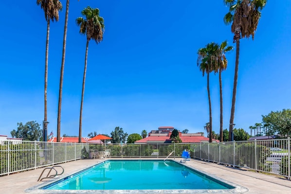 Seasonal outdoor pool