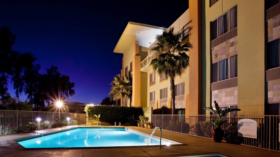 Holiday Inn Express Fremont-Milpitas Central by IHG