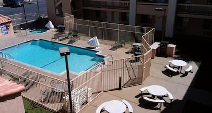 Motel 6 Barstow, CA – I15 and Lenwood Road