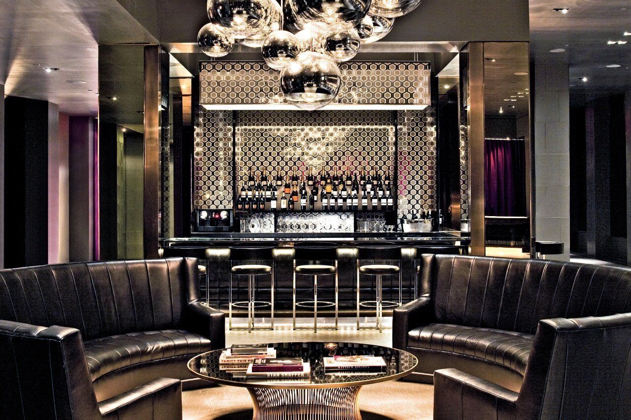 3 Bars/Lounges, Weinbar