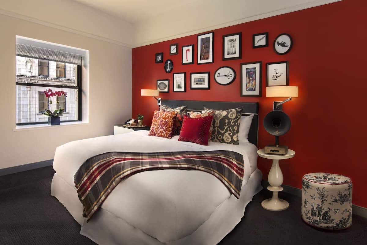 Egyptian cotton sheets, premium bedding, pillow-top beds, in-room safe