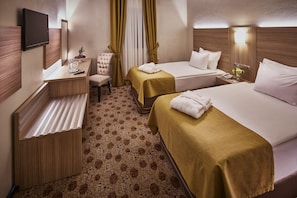 Compact Double Room | Minibar, in-room safe, desk, free WiFi