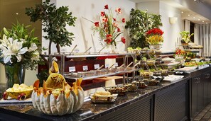 Daily buffet breakfast (TRY 420 per person)