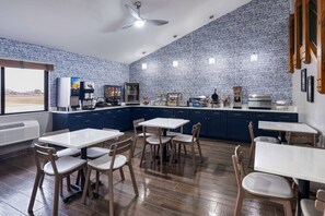 Desayuno continental incluido todos los días