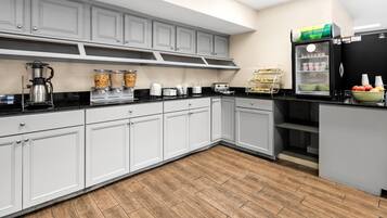 Free daily continental breakfast