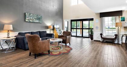 Quality Inn Decatur River City