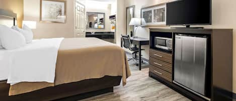 Standard Room, 1 King Bed, Non Smoking | Desk, iron/ironing board, free WiFi, bed sheets