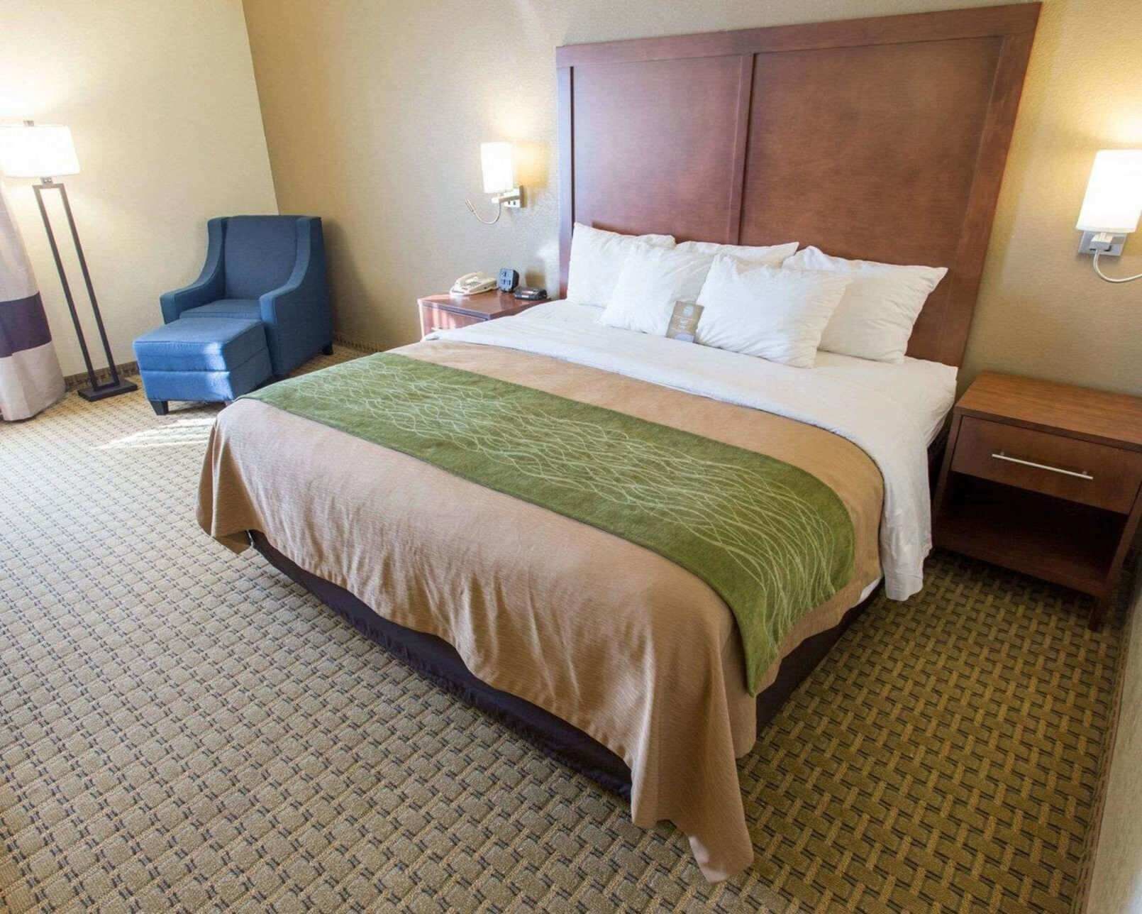 Premium bedding, desk, blackout drapes, iron/ironing board