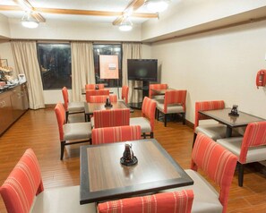 Free buffet breakfast