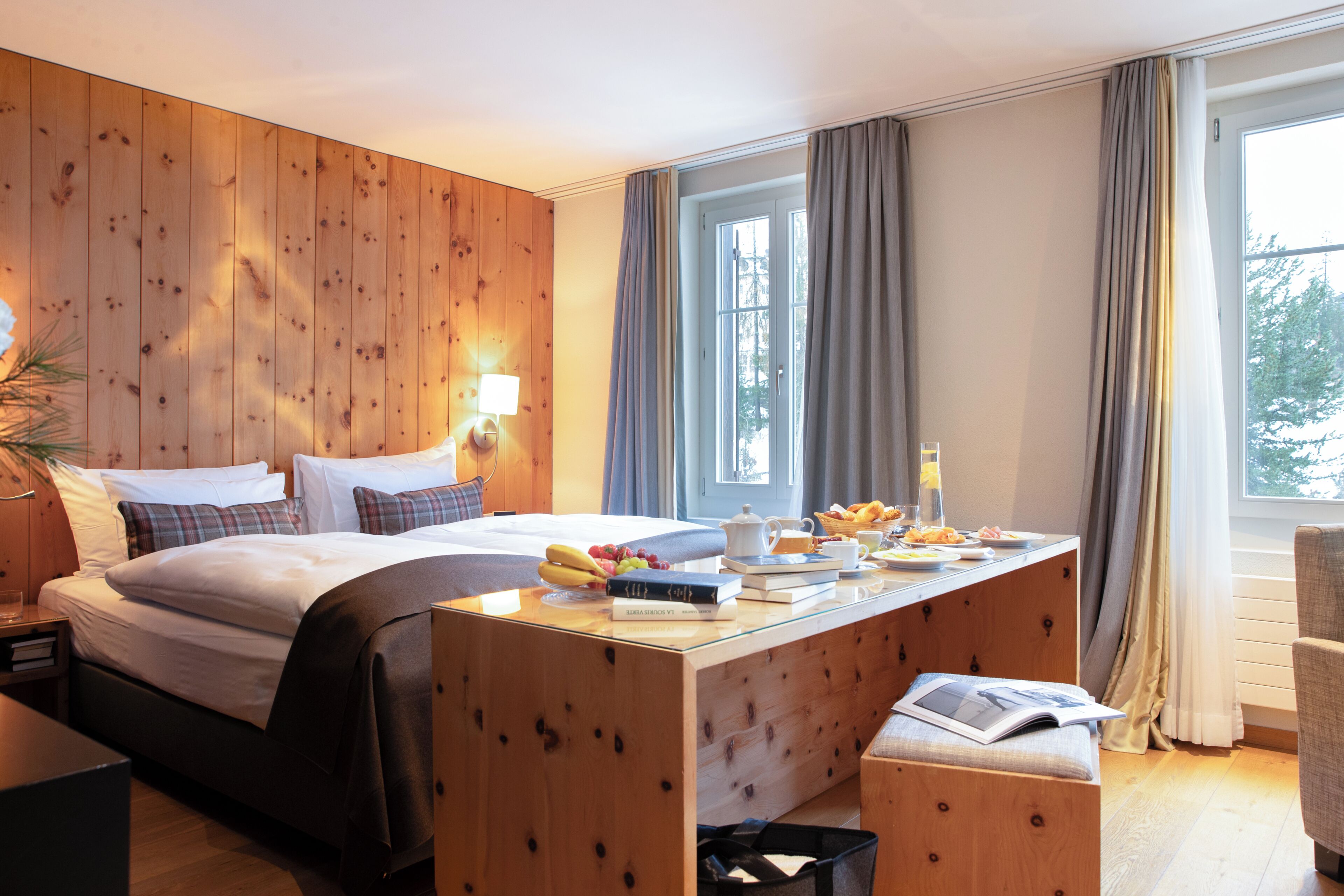 Junior Suite | Hypo-allergenic bedding, free minibar, in-room safe, desk