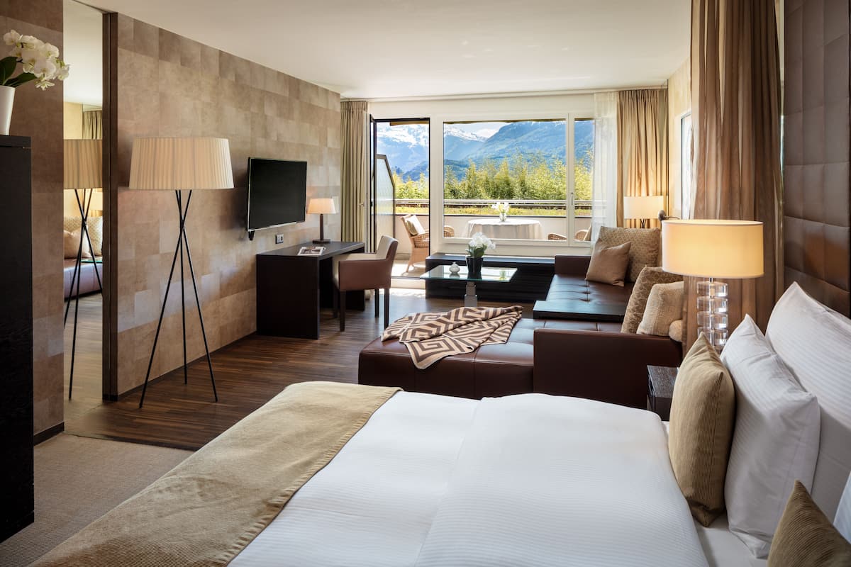 junior studio, non smoking, mountain view | 1 bedroom, egyptian cotton sheets, premium bedding, down duvets