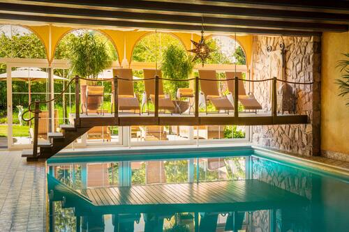 Piscina estreita
