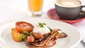 Daily buffet breakfast (AUD 35 per person)