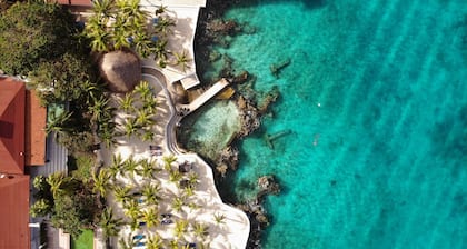 Cozumel Hotel & Resort, Trademark Collection by Wyndham