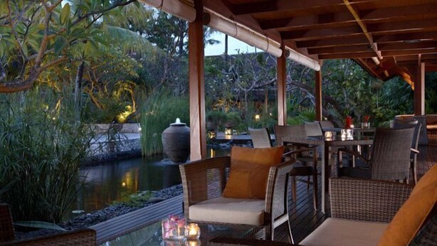 Bar (on property) - Santika Premiere Beach Resort (KUTA)