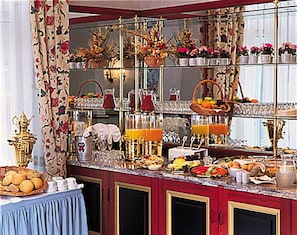 Daily buffet breakfast (EUR 20 per person)