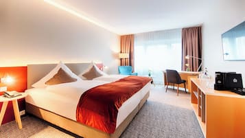 Tallelokero huoneessa, työpöytä