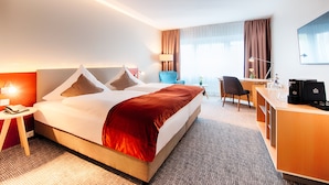 In-room safe, desk, laptop workspace, soundproofing - Welcome Hotel Marburg (Marburg)