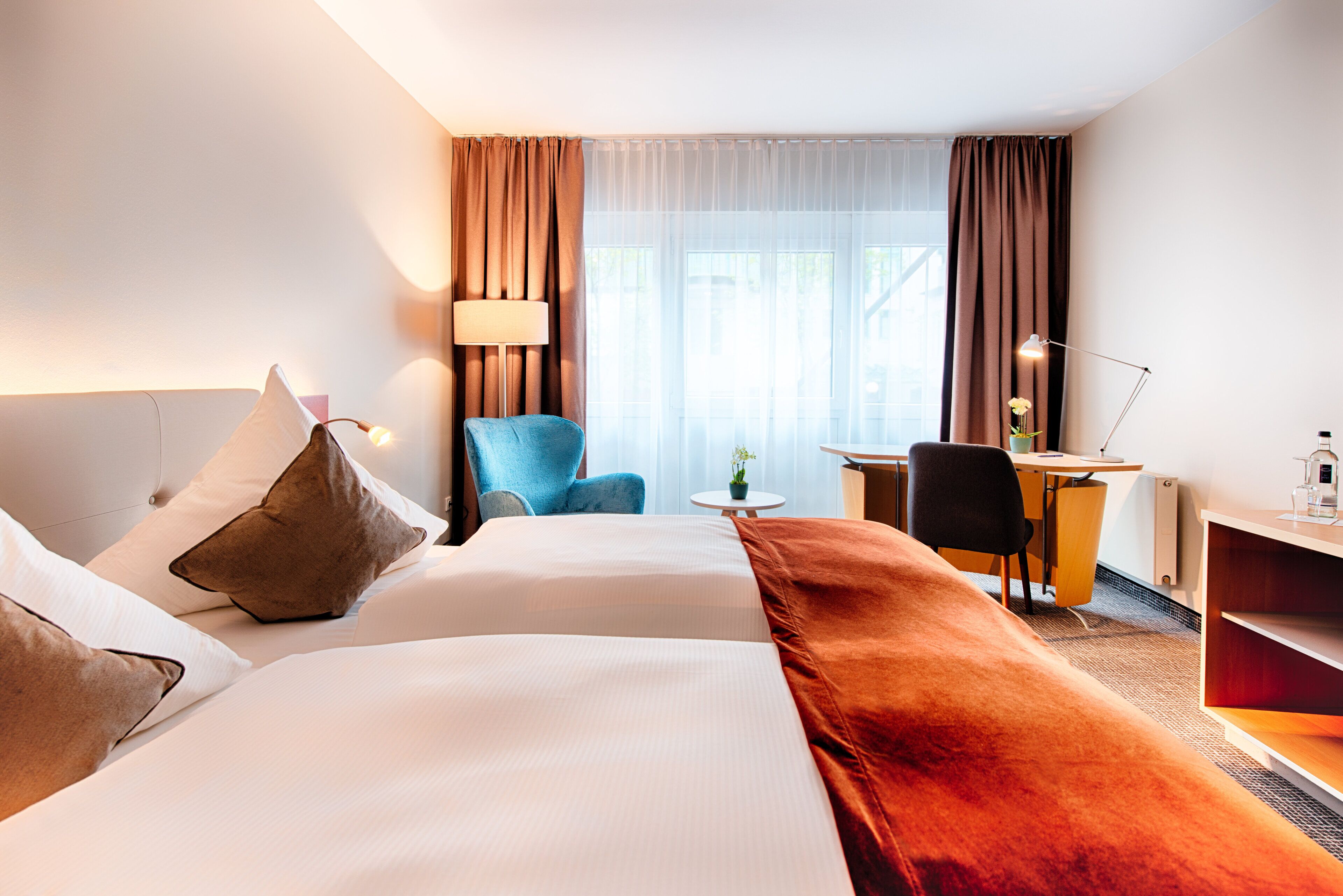 In-room safe, desk, laptop workspace, soundproofing