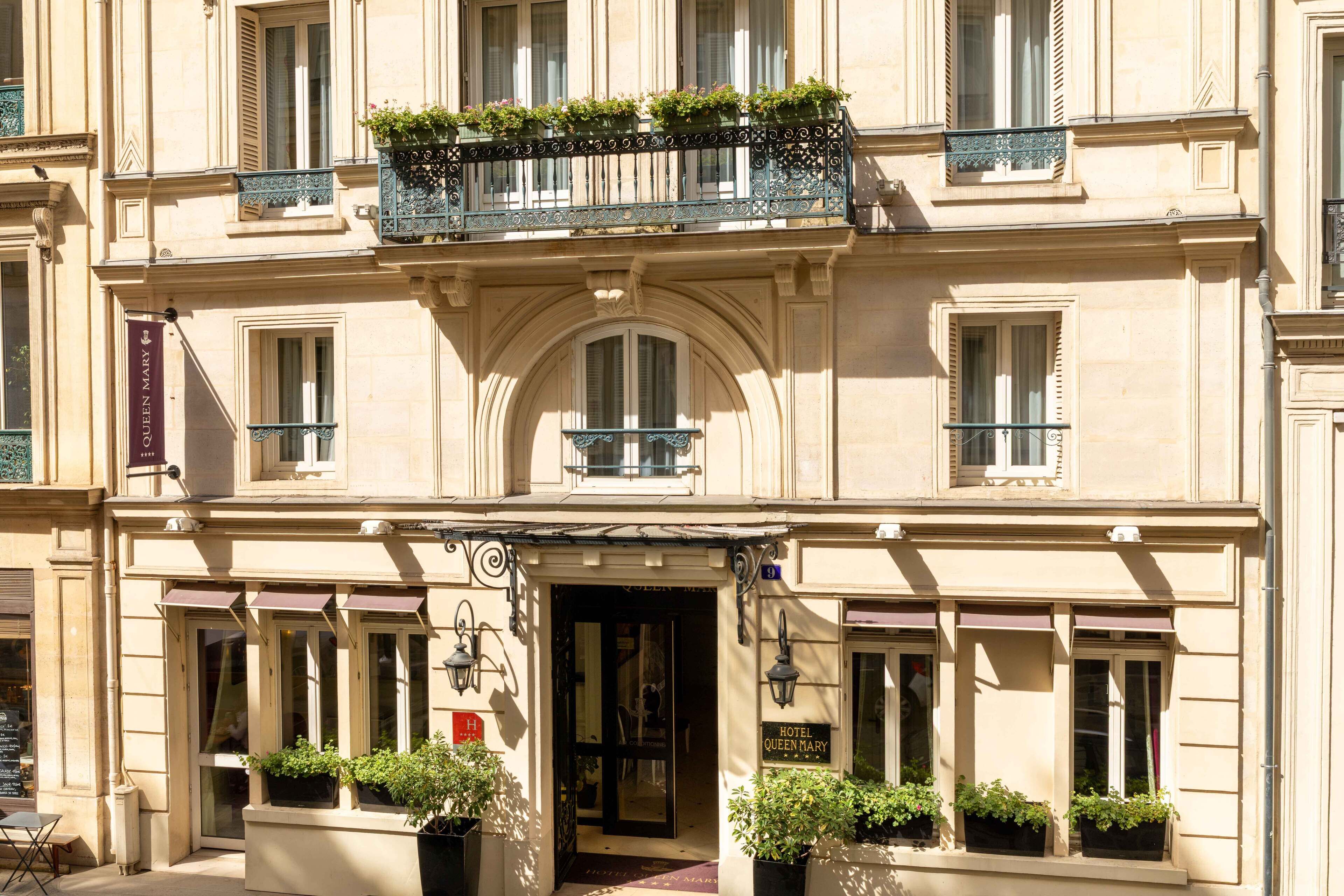 Photo - Queen Mary Opera