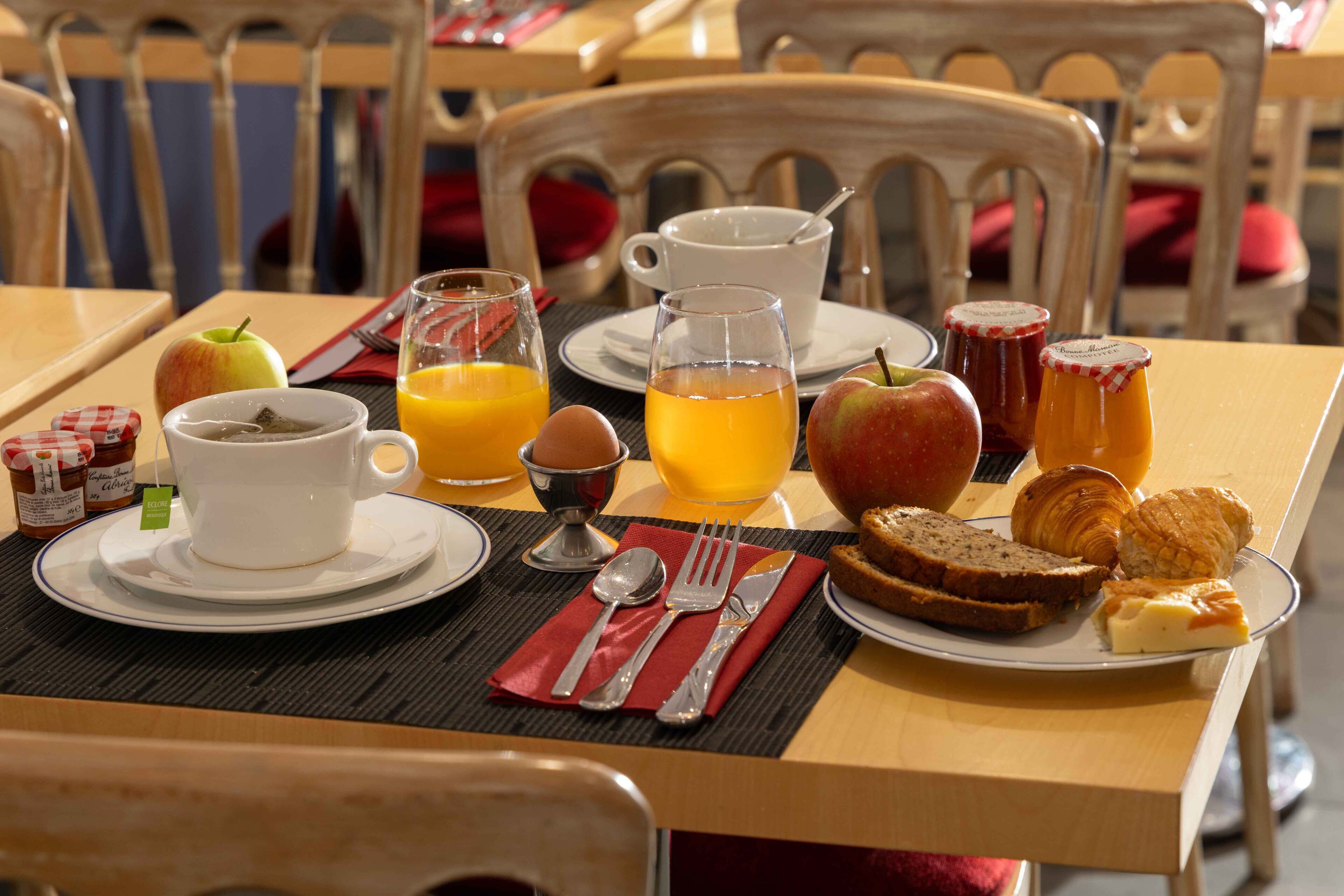 Photo - Queen Mary Opera