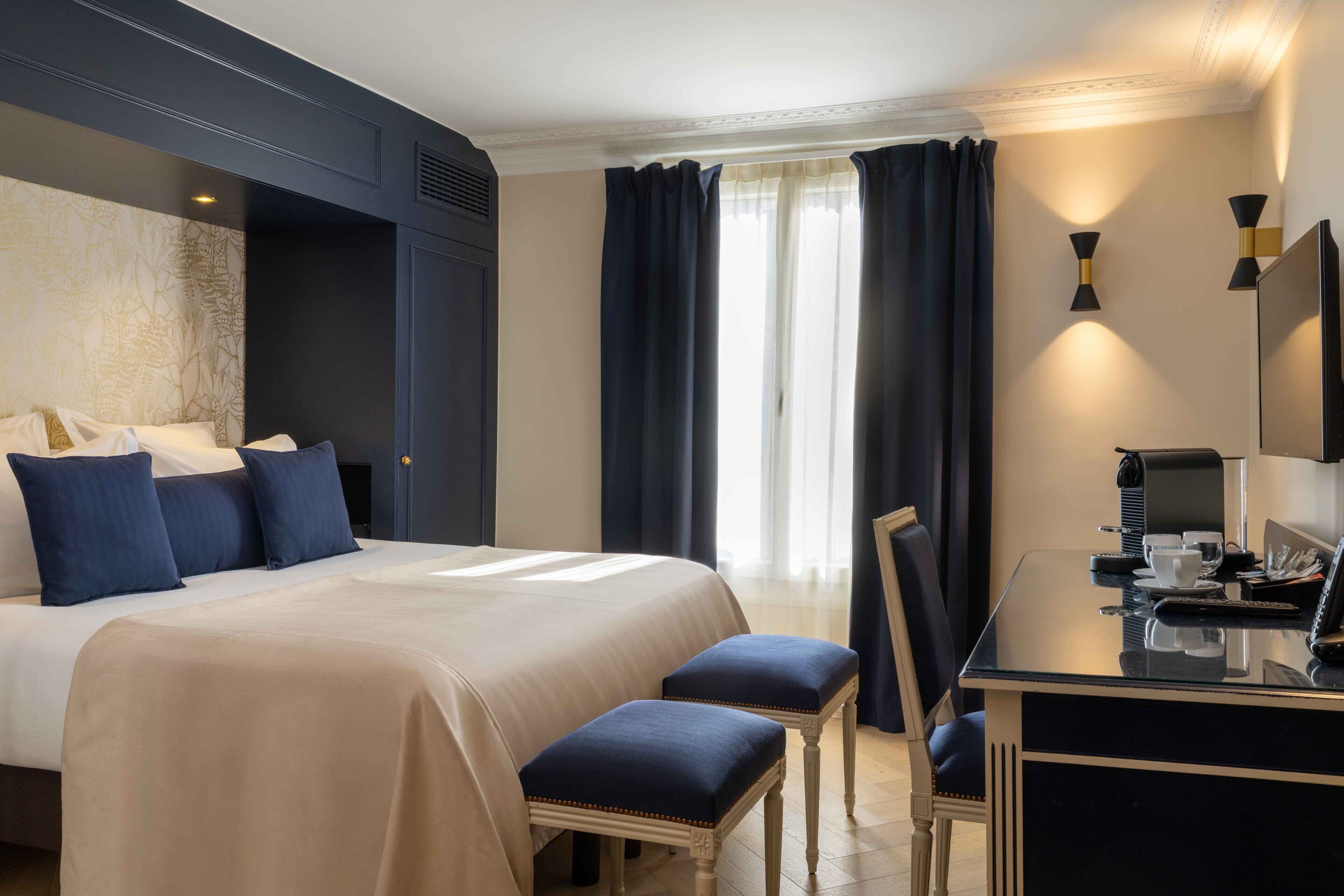 Photo - Queen Mary Opera