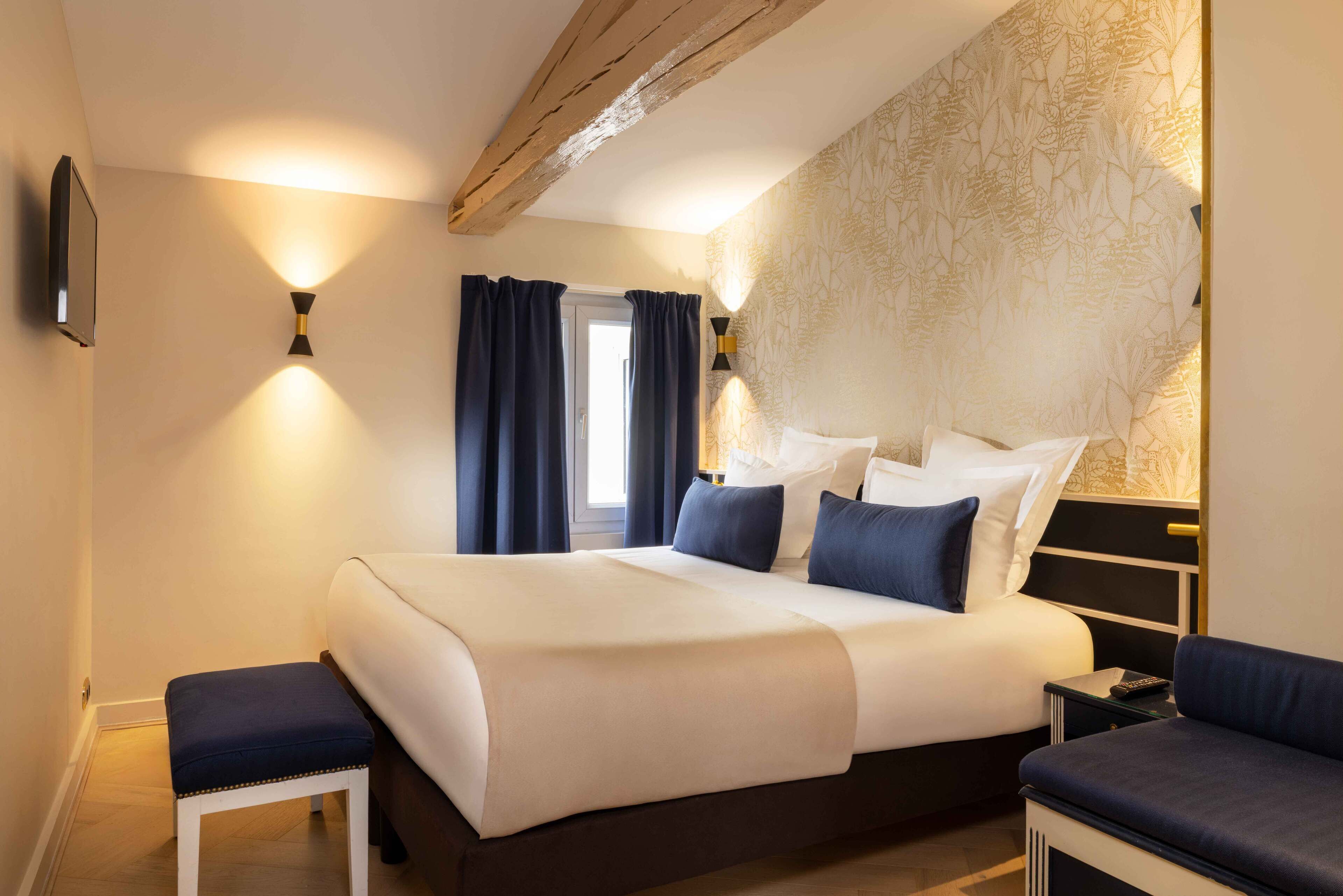 Photo - Queen Mary Opera