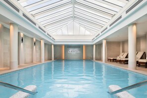 2 indoor pools