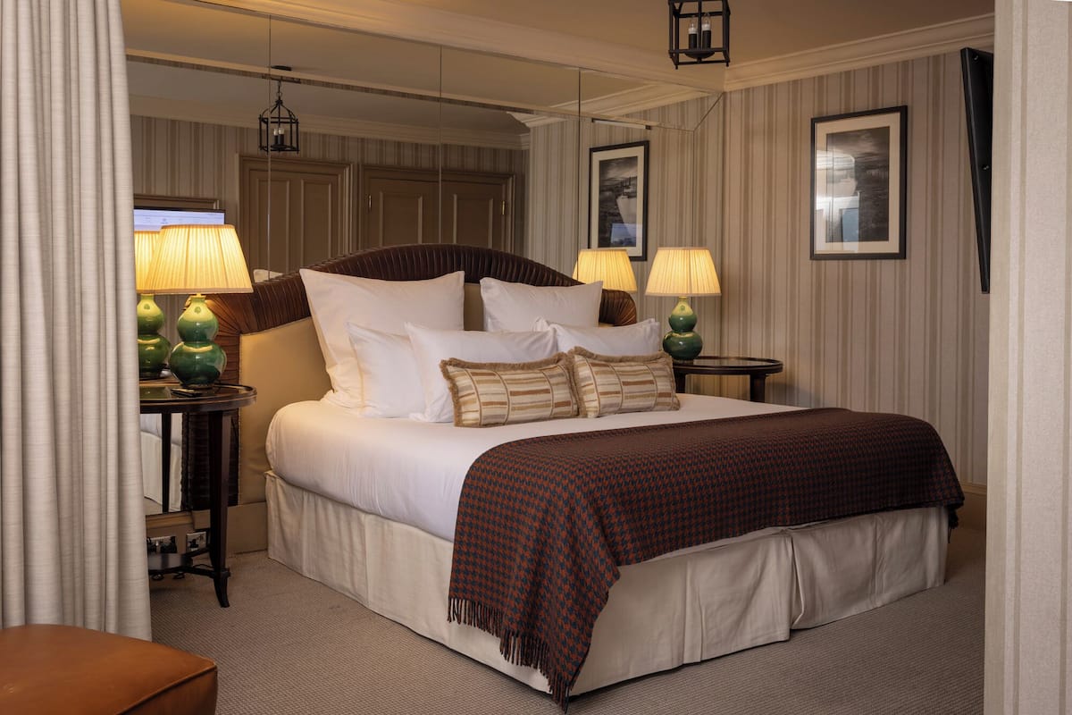 Old Course King Suite | Premium bedding, in-room safe, desk, laptop workspace