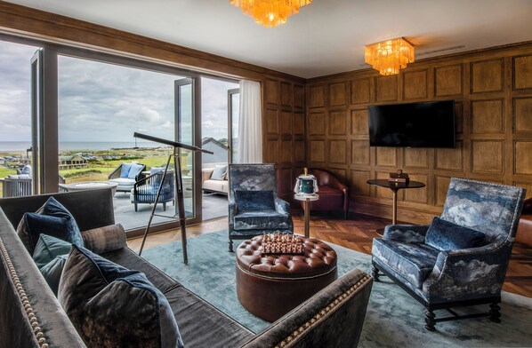 Penthouse Suite | Living area