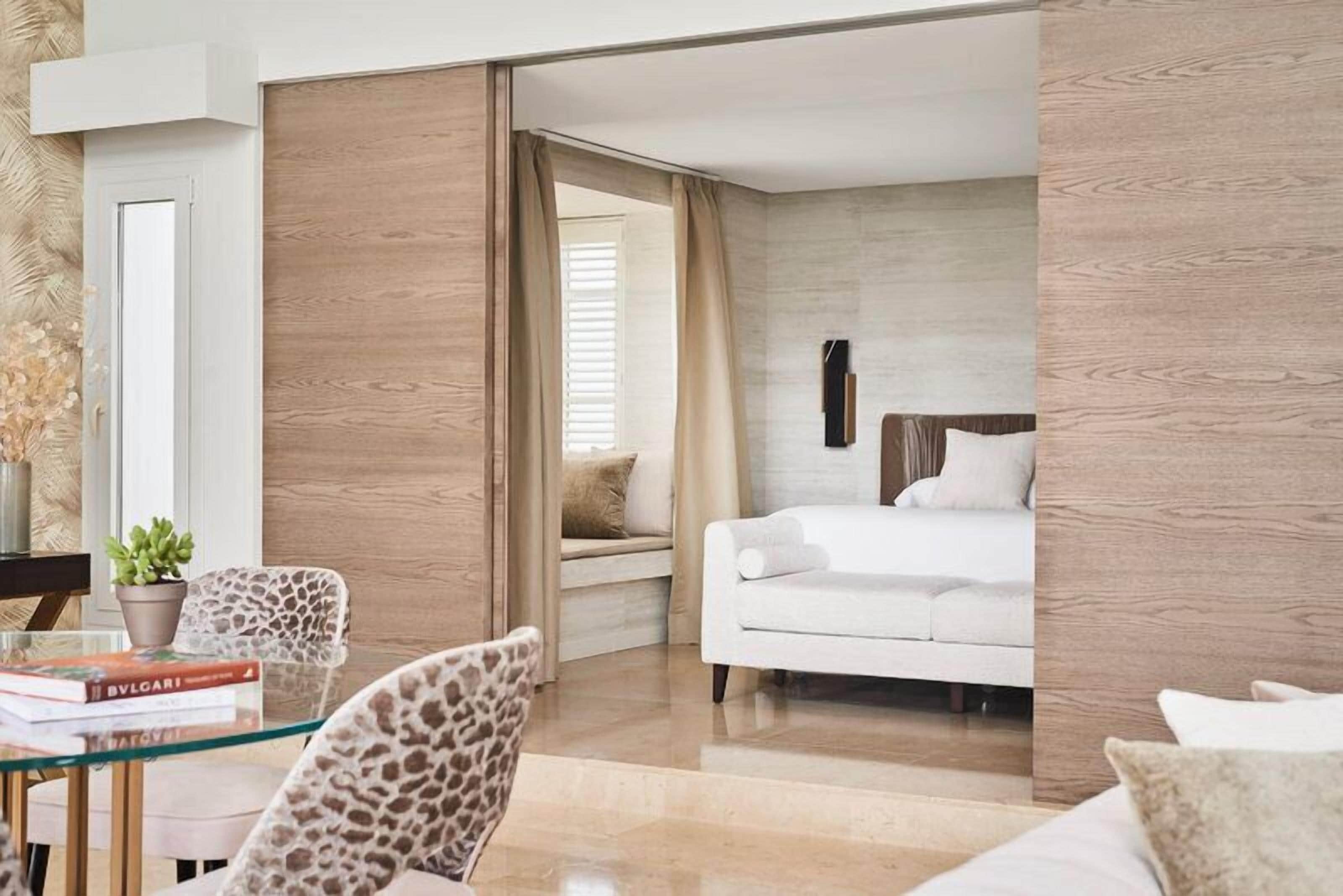 Suite, Beach View (Imperial) | Premium bedding, minibar, in-room safe, desk