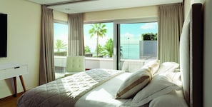 Villa, 5 Bedrooms, Partial Sea View
