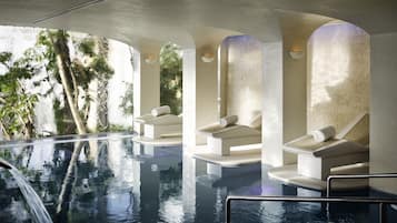 Couples treatment rooms, sauna, hot tub, steam room, Turkish bath