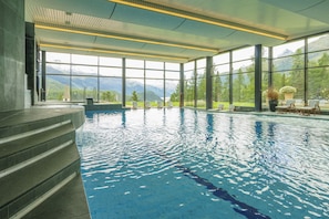 Piscine couverte