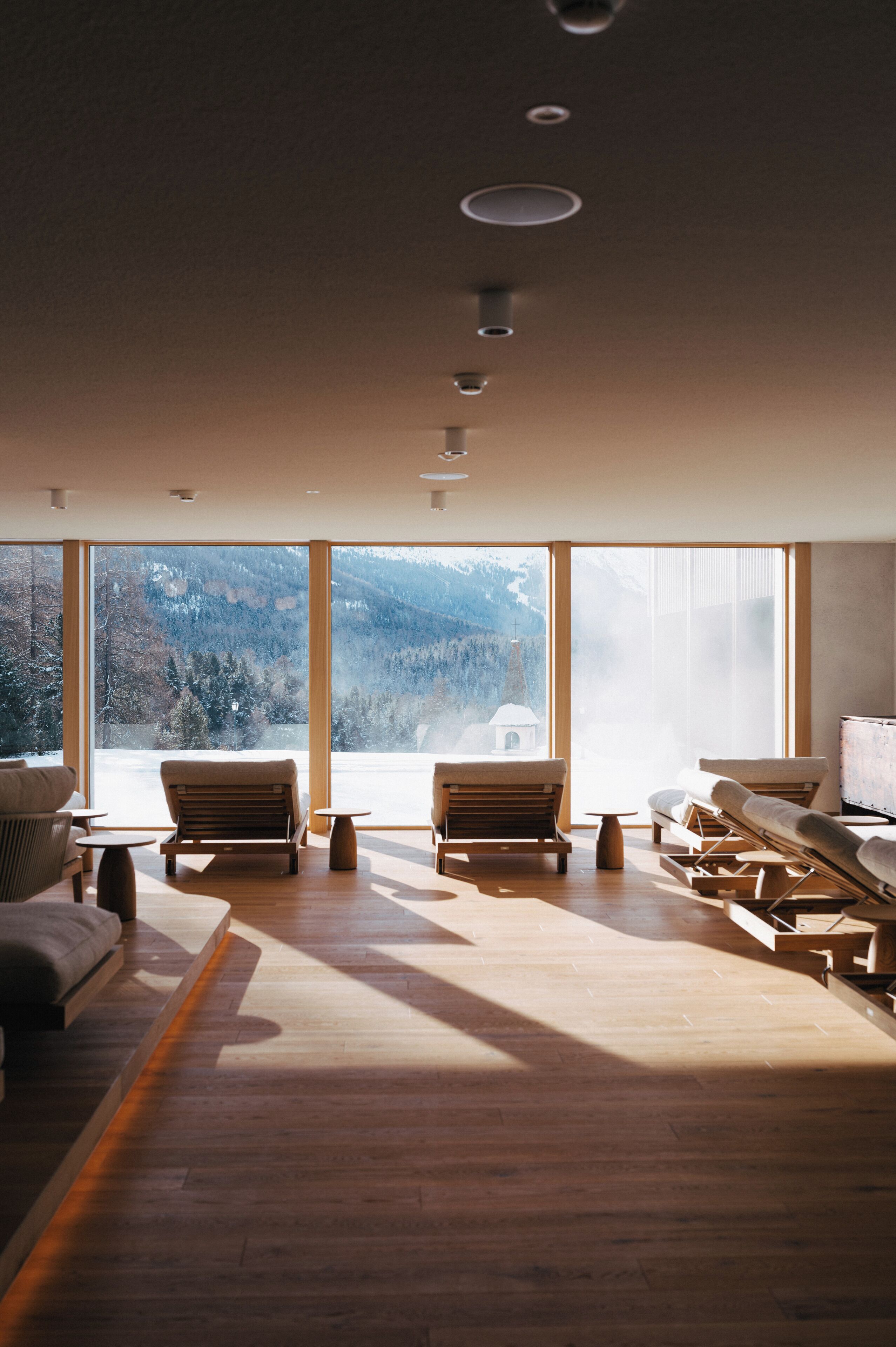 Sauna seca, banheira de hidromassagem, sauna a vapor