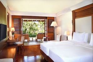 Habitación, 2 camas individuales (Palace Club) | Ropa de cama de alta calidad y minibar
