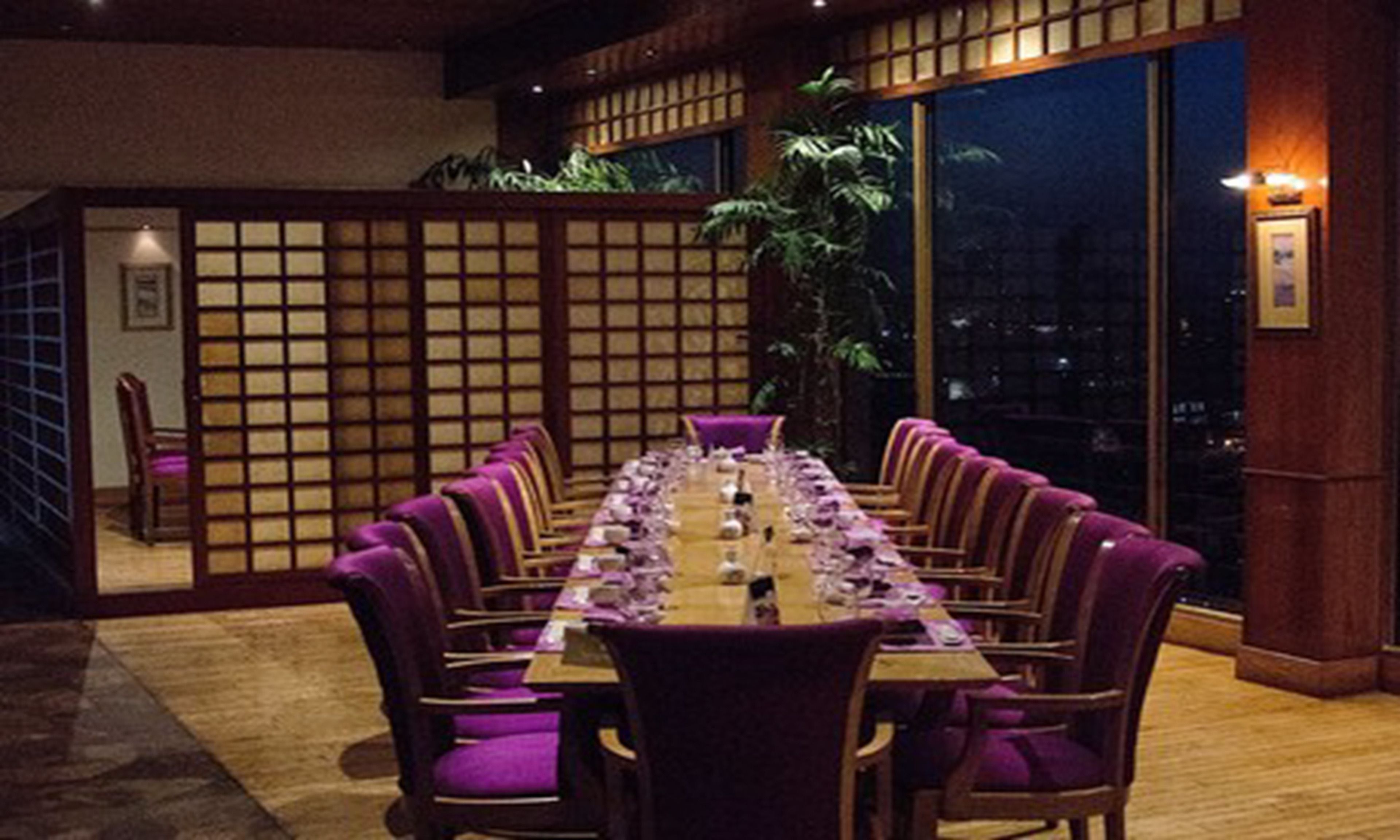 5 restaurants, breakfast, lunch served; local and international cuisine