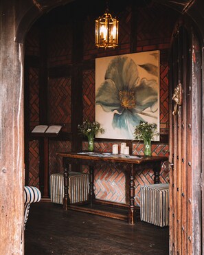 Lobby - Langshott Manor (Horley)