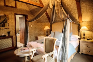 Superior Room (Anne Boleyn Suite)
