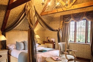 Superior Room (Anne Boleyn Suite)