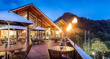 Grand Mercure Puka Park Resort
