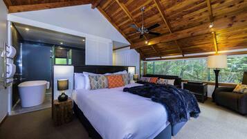 Chalet, 1 trĂšs grand lit (Rimu) | 1 chambre, coffres-forts dans les chambres, bureau