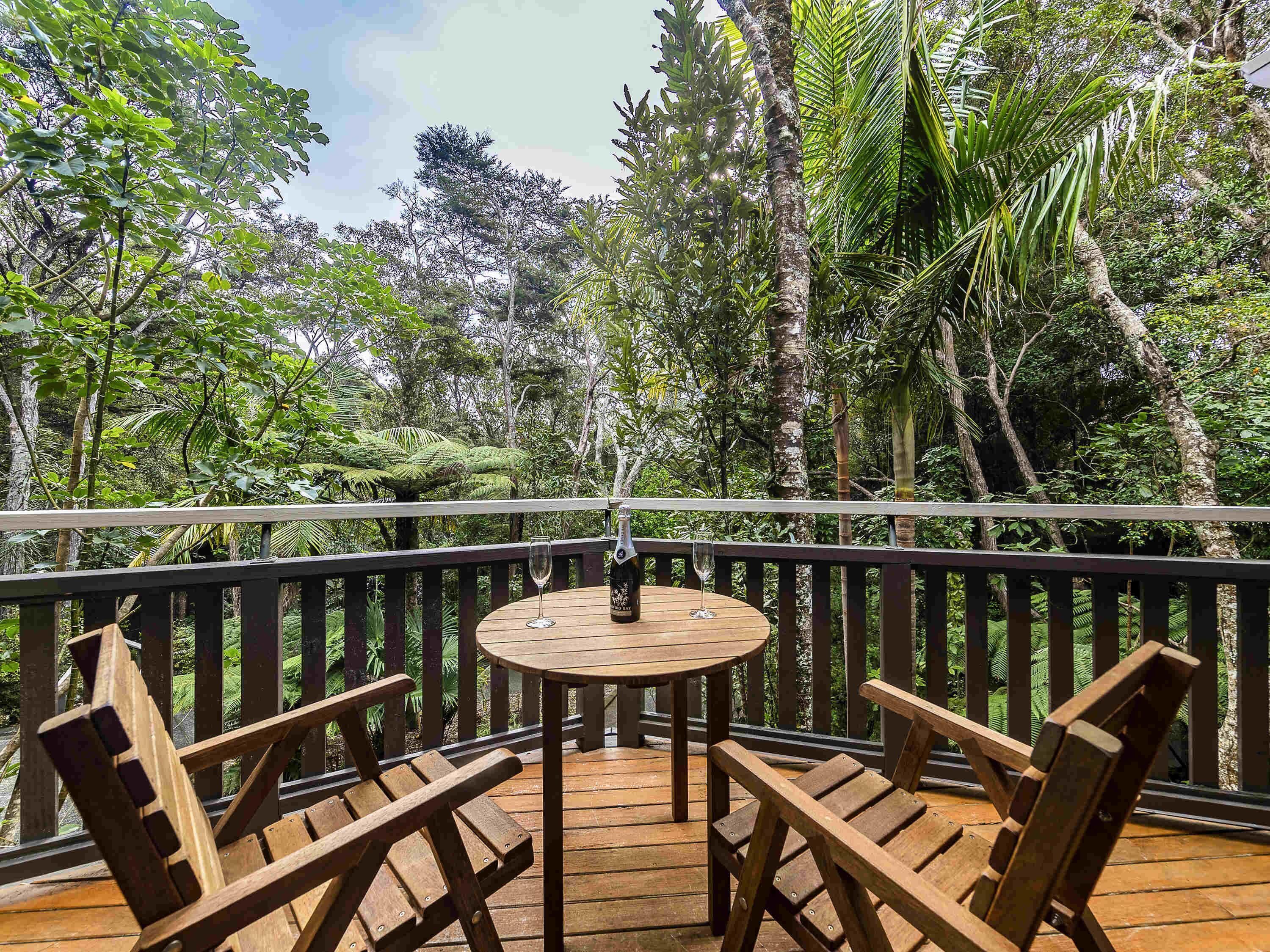 Chalet, 1 King Bed (Rimu)