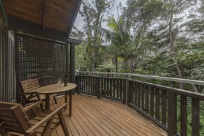 Chalet, 1 cama de matrimonio (Kauri) | Terraza o patio