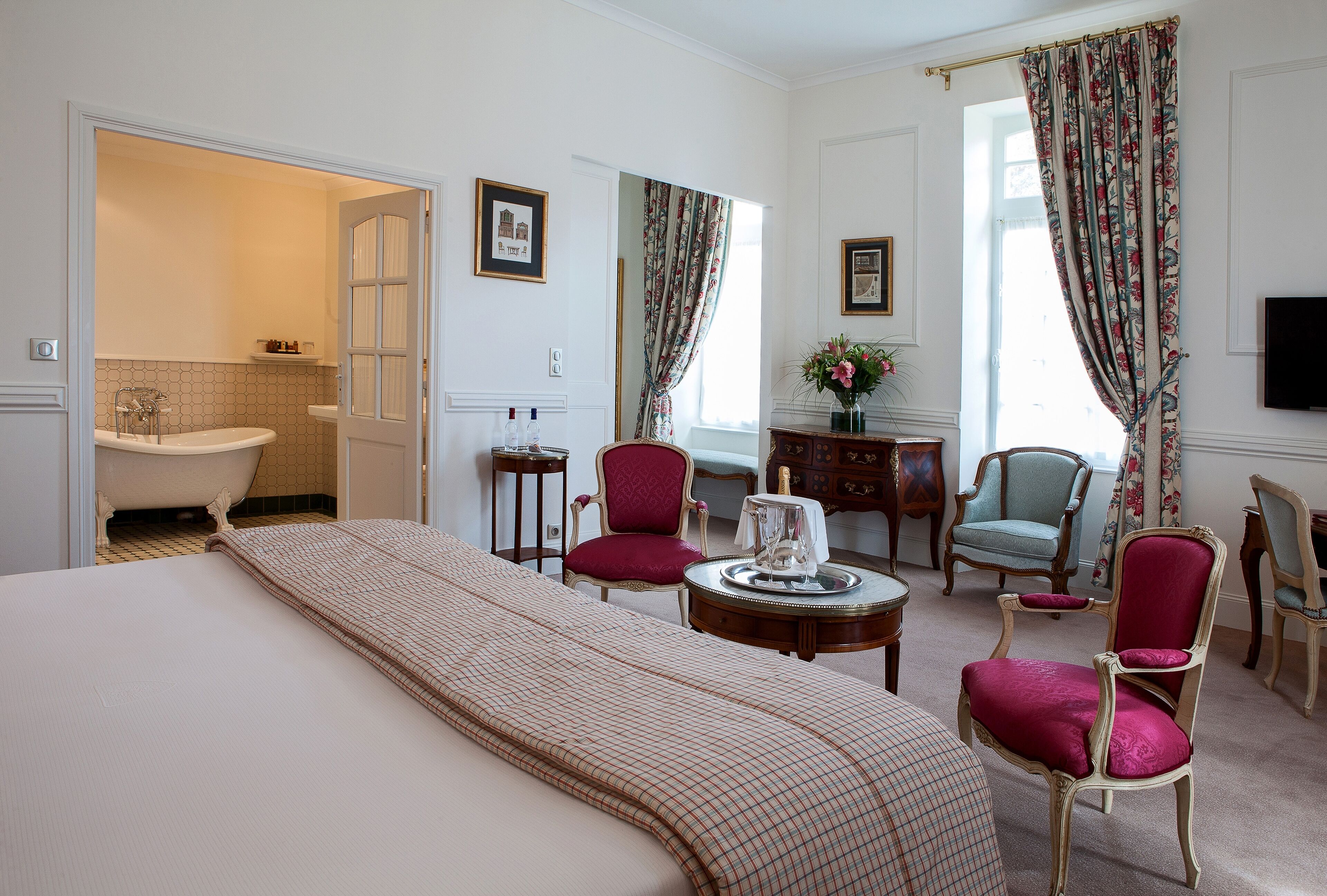 prestige room | premium bedding, minibar, in-room safe, individually decorated